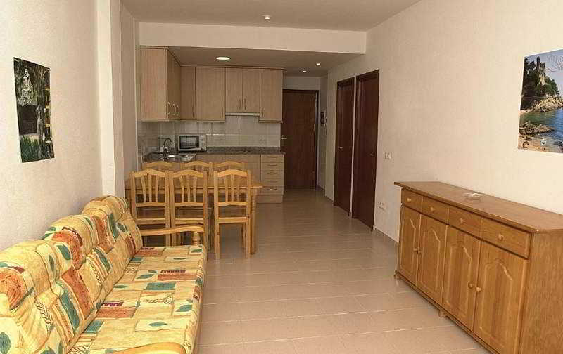 Ar Dosjoimi Apartments Lloret de Mar Esterno foto